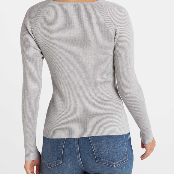Lety & Me Walker Fitted Sweater Grey Medium NWT STITCH FIX - Picture 3 of 11